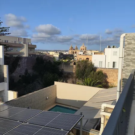 Double Bed With Ensuite And Shared Facilities Habitación en casa particular *